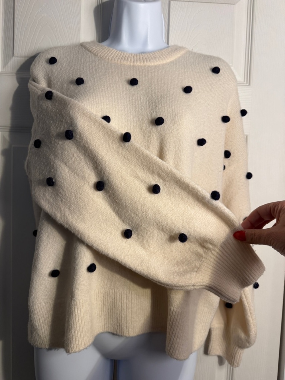 Madewell Brockton Bobble Sweater cream with navy pom-pom details size medium - Picture 5 of 9